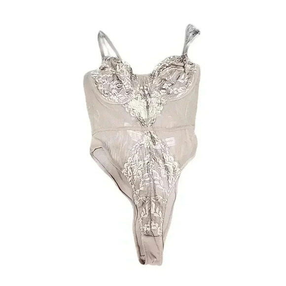 FOREVER 21 Sexy lace and sheer body suit. Nwt, small - Picture 2 of 7